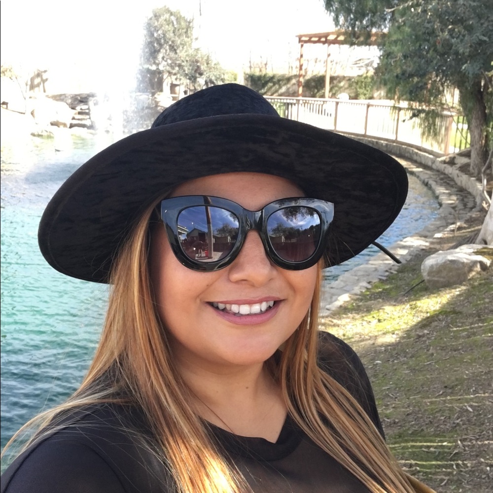 Meet your Posher, Natalia